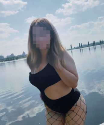Опыт и страсть сочетаются во мне, чтобы доставить тебе незабываемое удовольствие. Наши встречи будут наполнены волнующими моментами, откровенными эмоциями и безудержными страстями. У меня есть все, чтобы удовлетворить твои самые сокровенные желания. Готова предложить широкий спектр услуг и гарантирую полное удовлетворение. Также у меня есть отличные отзывы и фото, которые убедят тебя в моей привлекательности. Позволь себе осуществить все свои фантазии, ведь с чертовкой, как я, это будет незабываемо! Ася
